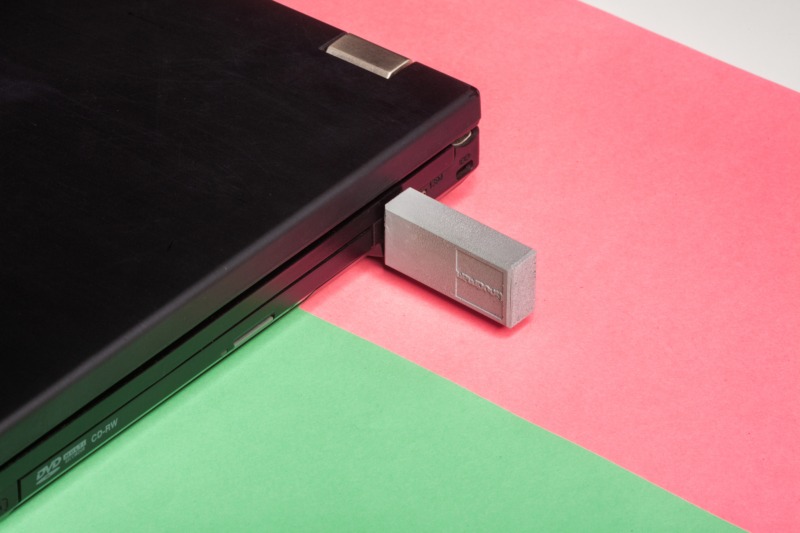 usb z betonu, betonový flash disk