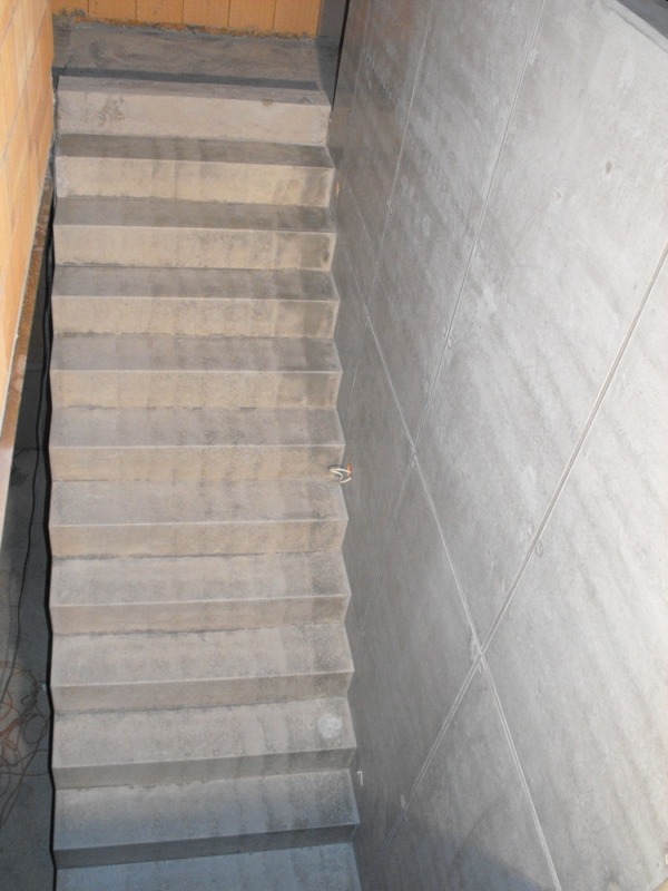 Staircase from concrete gable, mixture of SCC concrete