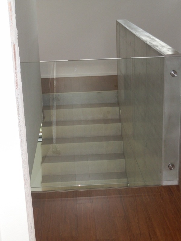 Staircase from concrete gable, mixture of SCC concrete