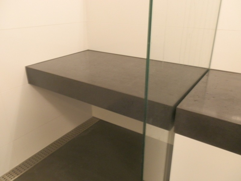 Concrete board in the Renata bathroom