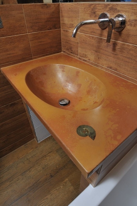 Designed concrete in the Miloslava bathroom