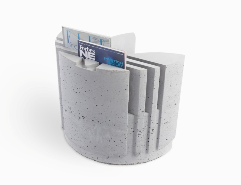 Betonový konferenční stolek adidas