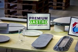 Betonové talíře a tácy