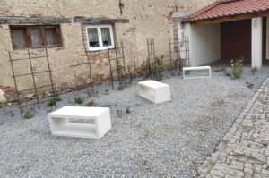 GATE benches made of concrete
