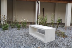 GATE benches made of concrete
