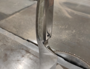 betonová rukojeť nože