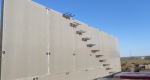 Preparation of the monolithic wall and reinforcement for the concave-cantile staircase