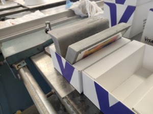 Trofej pro společnost Visa z betonu