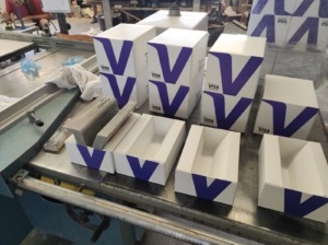 Trofej pro společnost Visa z betonu